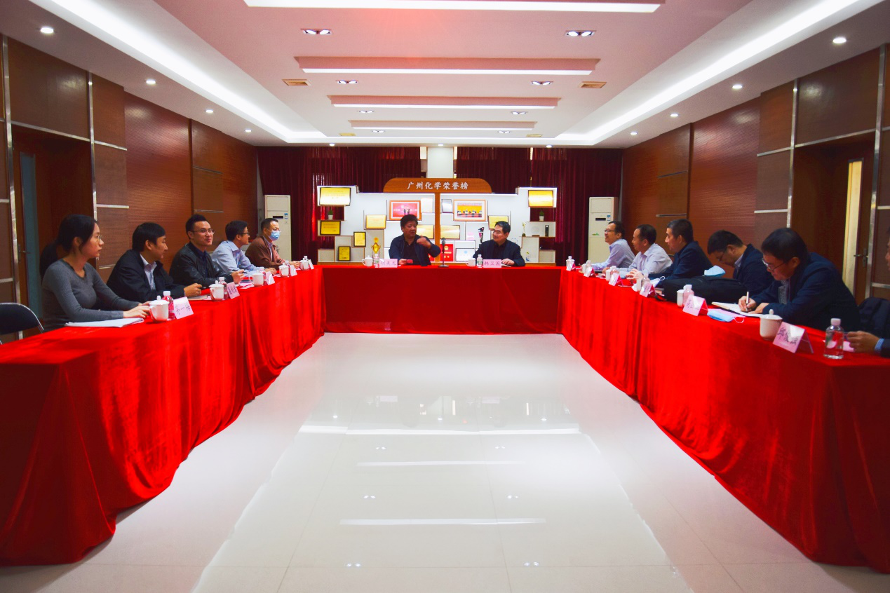 中石化廣州工程有限公司韓衛國一行到訪廣州化學1