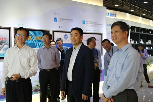 1 參觀先進(jìn)院展廳.jpg